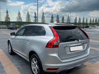 Volvo XC60 foto 3