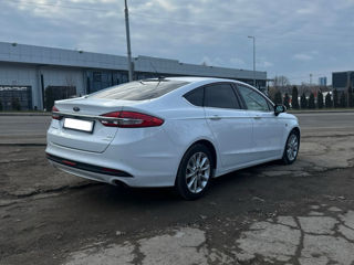 Ford Fusion foto 3