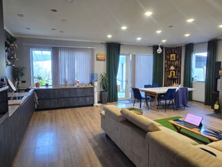 Casa  Duplex  250m² mobilata Colonita foto 0