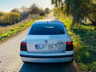 Volkswagen Passat foto 2