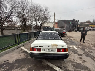 Ford Sierra foto 6