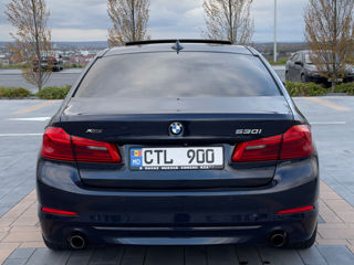 BMW 5 Series foto 4