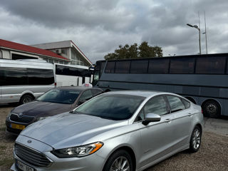 Ford Fusion foto 1