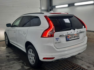 Volvo XC60 foto 6