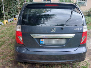 Honda FR-V foto 2