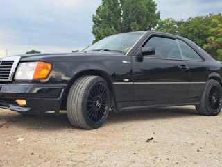 Mercedes Series (W124) foto 3