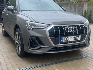 Audi Q3 foto 1