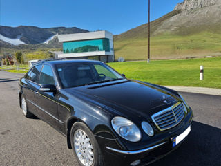 Mercedes E-Class foto 2