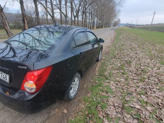 Chevrolet Aveo foto 9