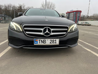 Mercedes E-Class foto 3