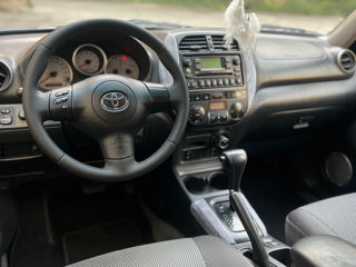 Toyota Rav 4 foto 5