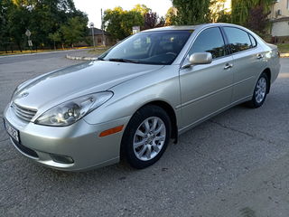 Lexus ES Series