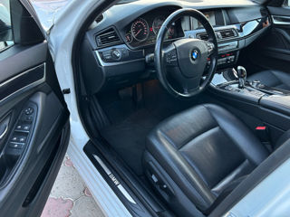 BMW 5 Series foto 7