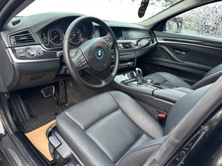 BMW 5 Series foto 14