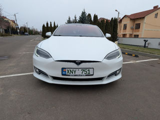 Tesla Model S foto 2