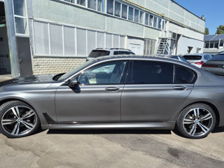 BMW 7 Series foto 5