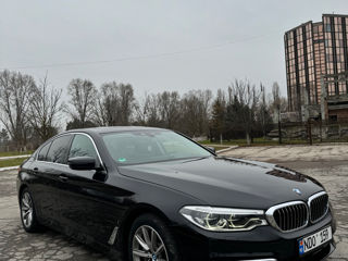 BMW 5 Series foto 4