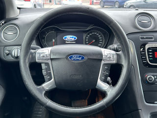 Ford Mondeo foto 13