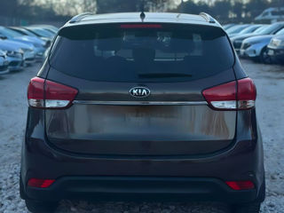 KIA Carens foto 5