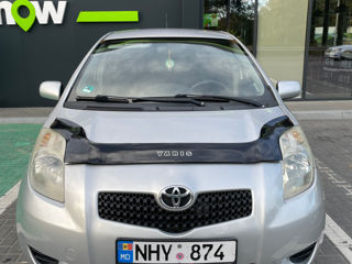 Toyota Yaris foto 1