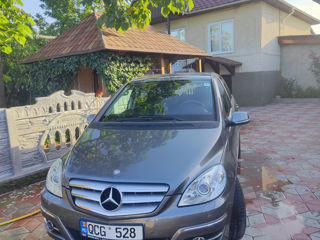 Mercedes B-Class foto 7