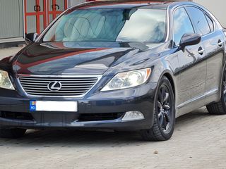 Lexus LS Series foto 1