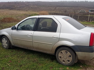 Dacia Logan foto 2