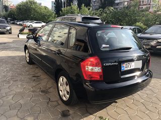 KIA Cerato foto 3