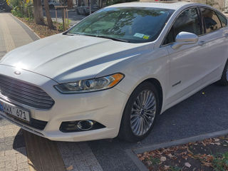 Ford Fusion foto 2