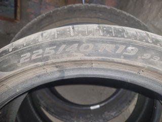 4 scaturi pireli 225/40 r19 aproape noi. foto 2