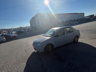 Dacia Logan foto 4