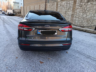 Ford Fusion foto 7