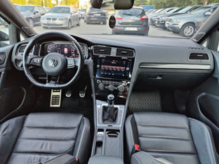 Volkswagen Golf foto 8