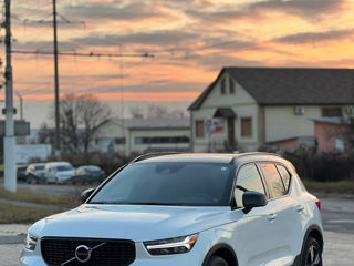 Volvo XC40 foto 2