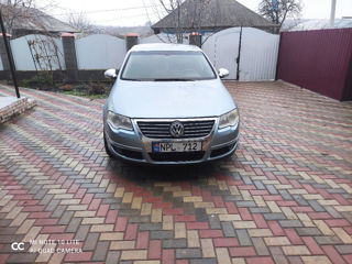 Volkswagen Passat foto 3