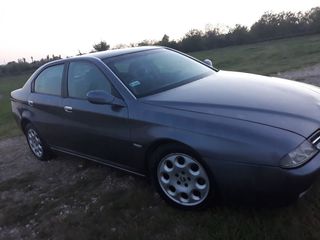 Alfa Romeo 166 foto 2