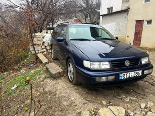 Volkswagen Passat foto 2