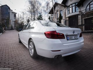 BMW 5 Series foto 4