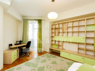 Apartament cu 3 camere, 143 m², Centru, Chișinău foto 15