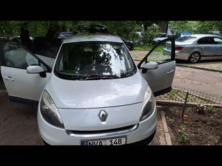 Renault Grand Scenic foto 3