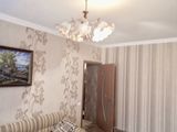 Vand apartament cu 3 camere foto 2