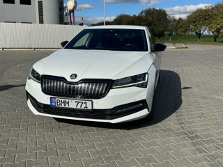 Skoda Superb foto 8