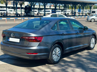 Volkswagen Jetta foto 5