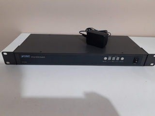 KVM Switch (8 ports) в идеальном состоянии foto 3