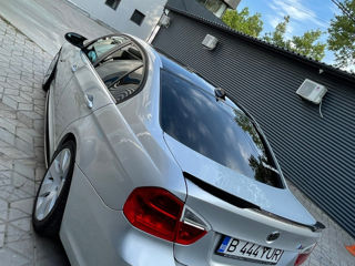 BMW 3 Series фото 6