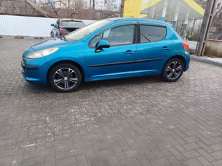 Peugeot 207 foto 10