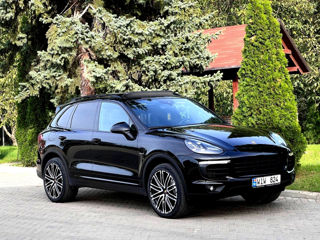 Porsche Cayenne foto 2