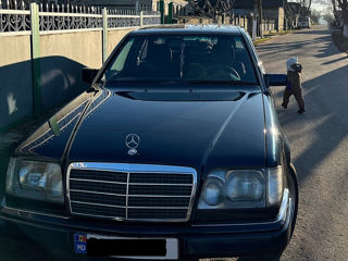 Mercedes E-Class foto 3