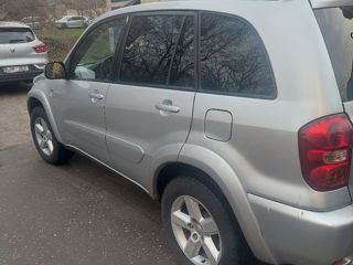 Toyota Rav 4 foto 3