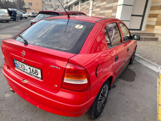 Opel Astra foto 2